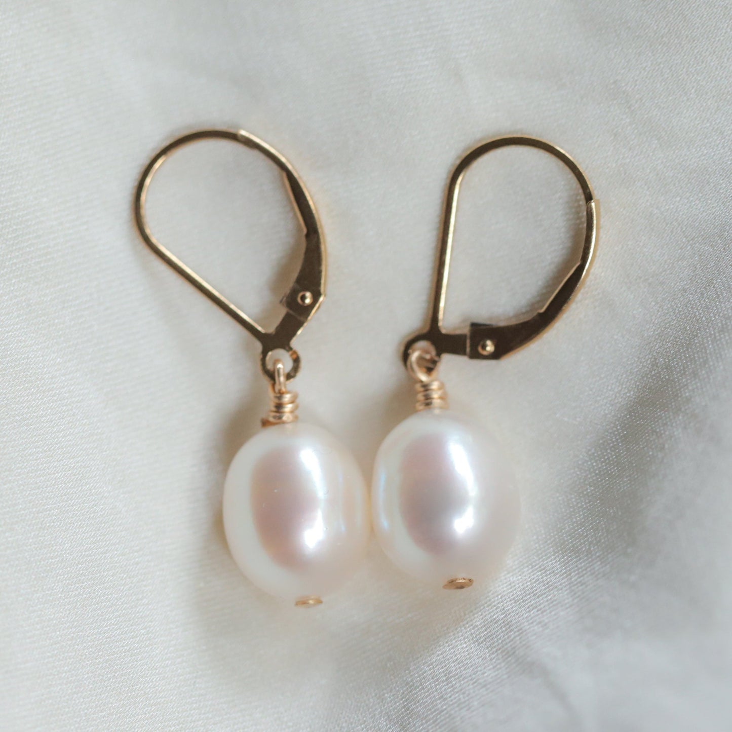 Jumbo Pearl Leverback earrings - 14K gold filled - Wholesale