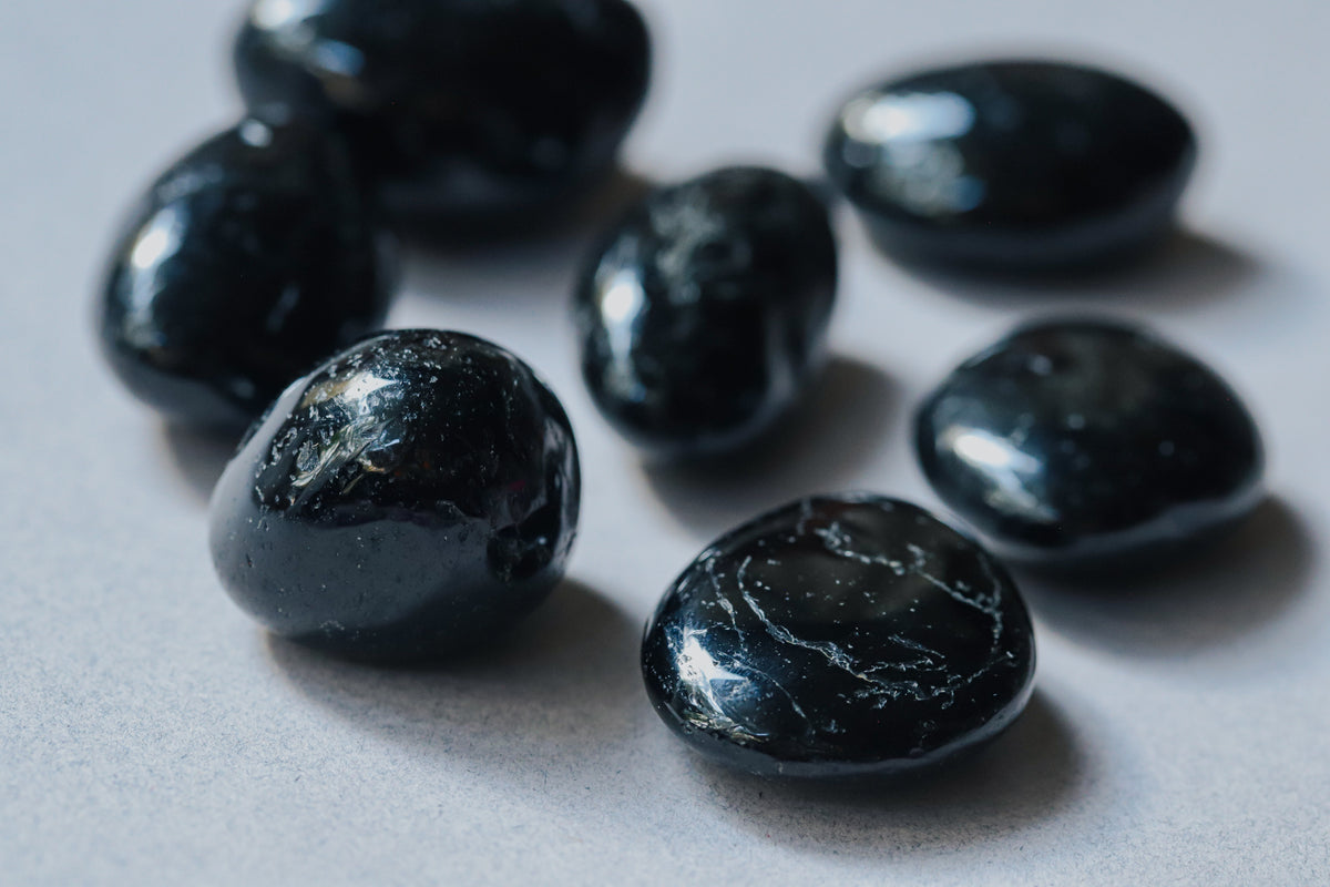 Black Tourmaline tumbled (10 pack)